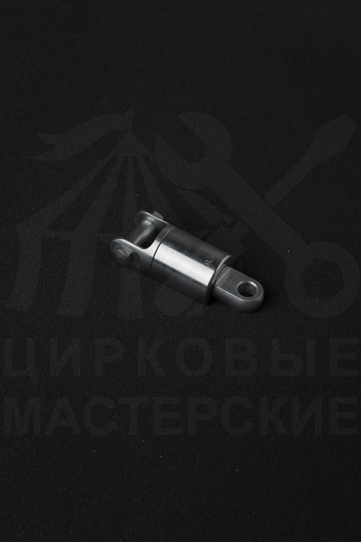 Aerial Swivel SWL 350 kg Eye-to-Fork, 27 mm Strap Size